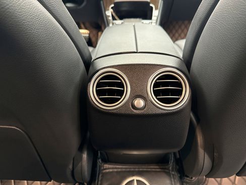 Used 2022 Mercedes-Benz GLC 300 GLC 300 4WD image 19