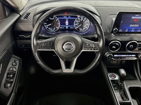 Used 2020 Nissan Sentra SV FWD image 13