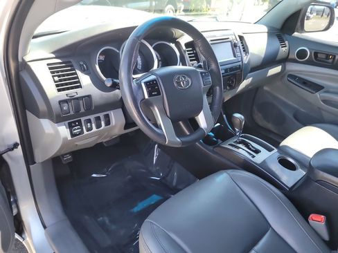 Used 2013 Toyota Tacoma PreRunner w/ SR5 Pkg image 15