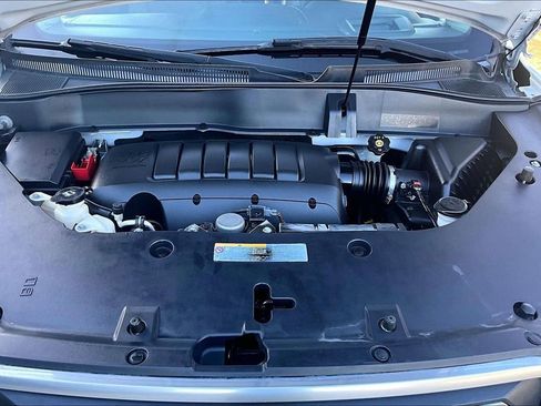 Used 2017 GMC Acadia Limited SLT image 12