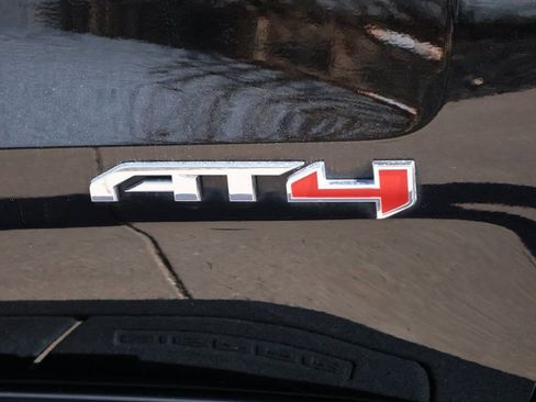 Used 2022 GMC Sierra 1500 AT4 w/ AT4 Premium Package image 10