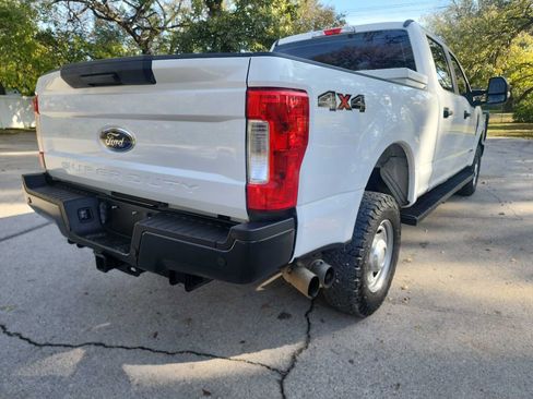 Used 2017 Ford F250 XL w/ Power Equipment Group image 9