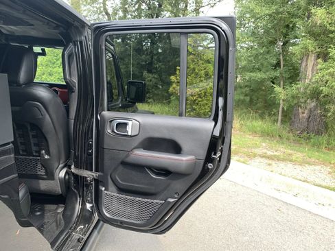 Used 2021 Jeep Gladiator Rubicon image 21