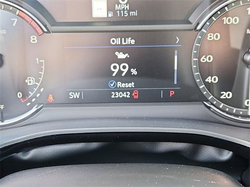 Certified 2025 Cadillac XT6 Premium Luxury image 21