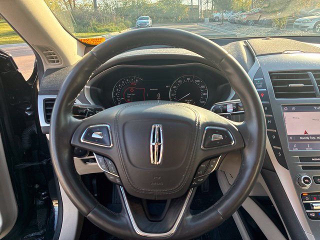Used 2020 Lincoln MKZ Reserve w/ Elements Package FWD image 10