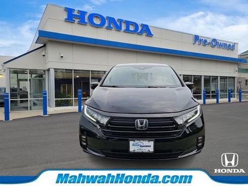 Certified 2023 Honda Odyssey Sport image 2