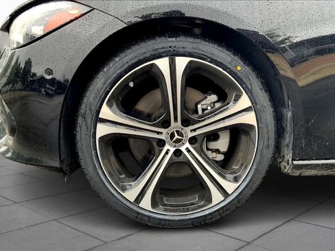 Used 2022 Mercedes-Benz C 300 Sedan image 10