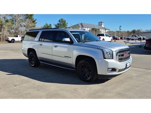 Used 2019 GMC Yukon XL SLT w/ Open Road Package image 2