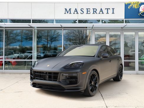 Used 2024 Porsche Cayenne Turbo GT AWD/4WD image 1