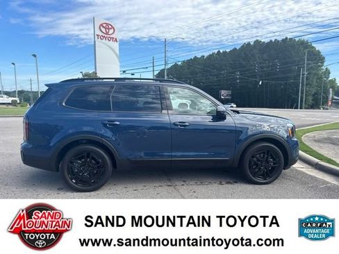 Used 2025 Kia Telluride SX X-Line AWD/4WD image 2