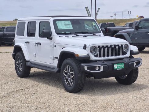 New 2026 Jeep Wrangler Unlimited Sahara AWD/4WD image 2