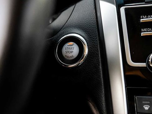 Used 2018 Nissan Altima 2.5 SV image 20