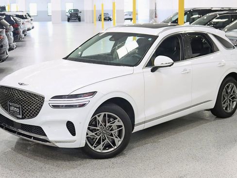 Used 2023 Genesis GV70 2.5T w/ Advanced Package AWD/4WD image 7
