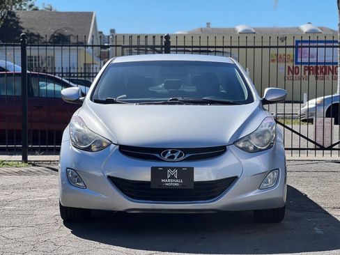 Used 2013 Hyundai Elantra GLS w/ Preferred Pkg image 2