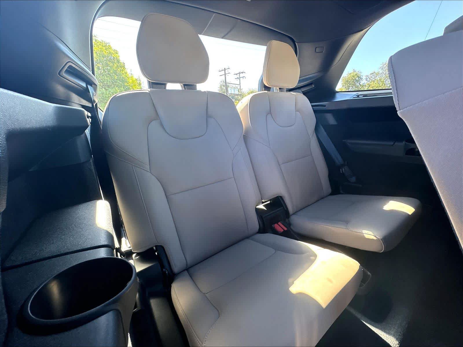 New 2027 Volvo XC90 B6 Plus AWD/4WD image 28