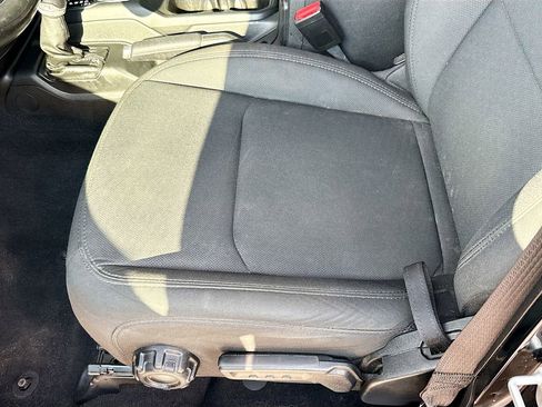 Used 2022 Jeep Wrangler Unlimited Sport image 21