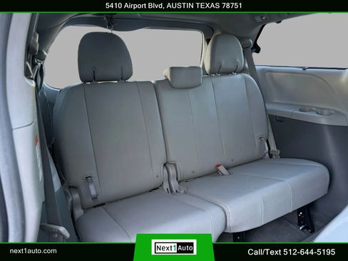Used 2016 Toyota Sienna XLE image 32