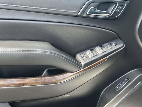 Used 2018 Chevrolet Tahoe LT image 22