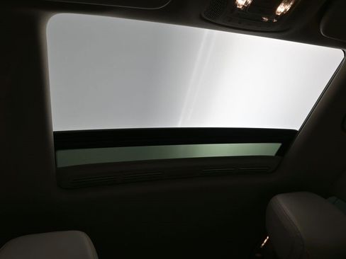 Used 2020 Mercedes-Benz GLE 350 4MATIC image 26