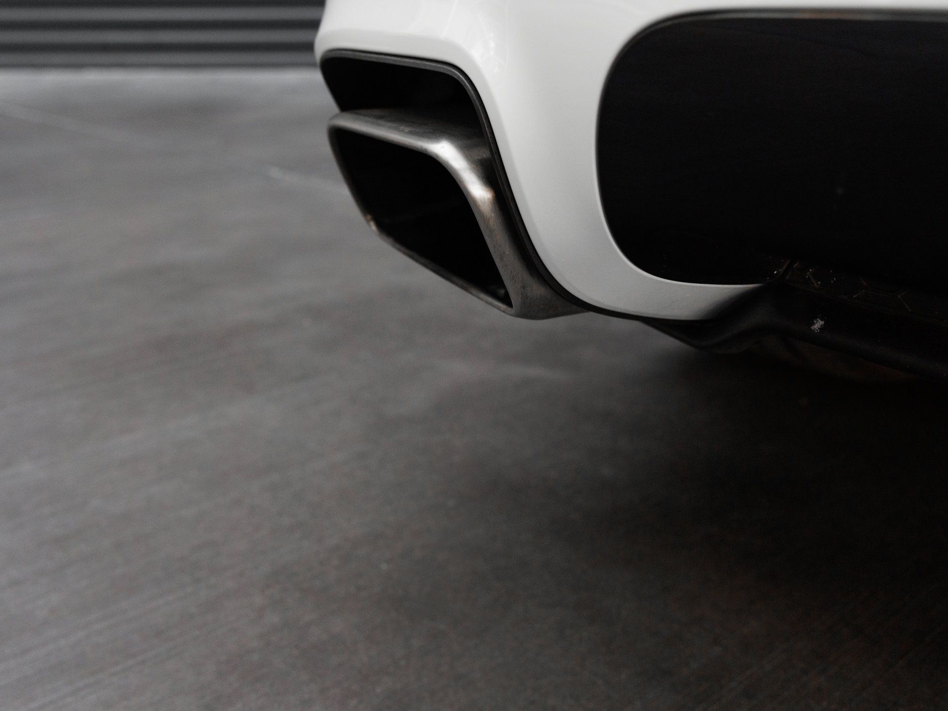 Certified 2025 Porsche Cayenne AWD/4WD image 29