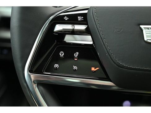 New 2026 Cadillac Vistiq Platinum image 27