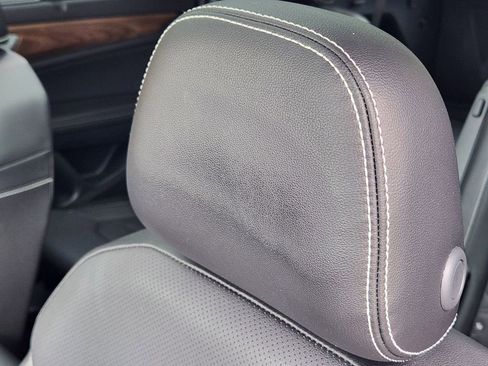 Used 2024 Volkswagen Atlas SE image 14