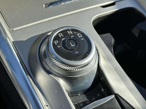 Used 2022 Ford Explorer XLT w/ Equipment Group 202A image 20