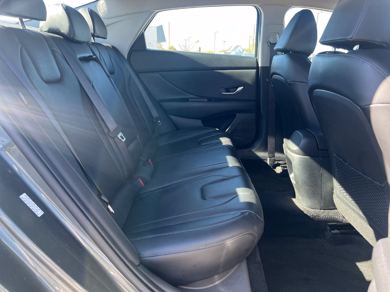 Certified 2024 Hyundai Elantra Limited FWD image 32