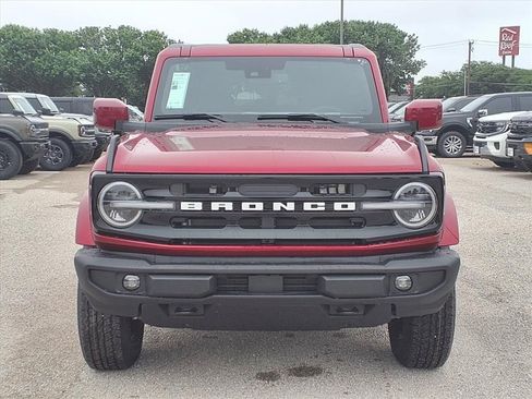 New 2026 Ford Bronco Outer Banks AWD/4WD image 2