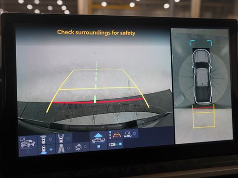 Used 2024 Toyota Tacoma Limited image 29