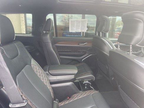 Used 2023 Jeep Grand Cherokee L Summit image 19