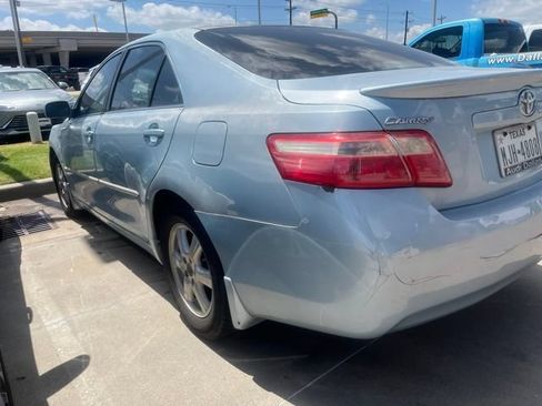 Used 2009 Toyota Camry SE FWD image 5