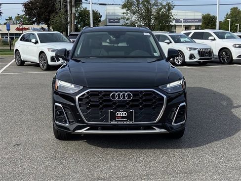 Certified 2025 Audi Q5 2.0T Premium Plus w/ Premium Plus Package image 4