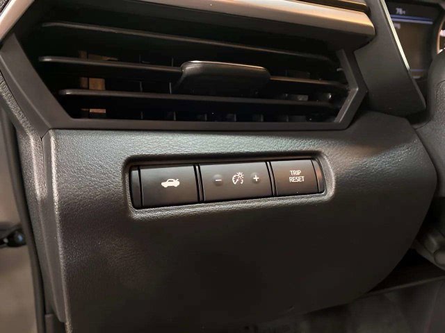 Used 2026 Nissan Altima 2.5 SV AWD/4WD image 29