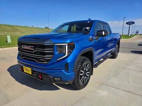 Used 2022 GMC Sierra 1500 AT4 AWD/4WD image 11