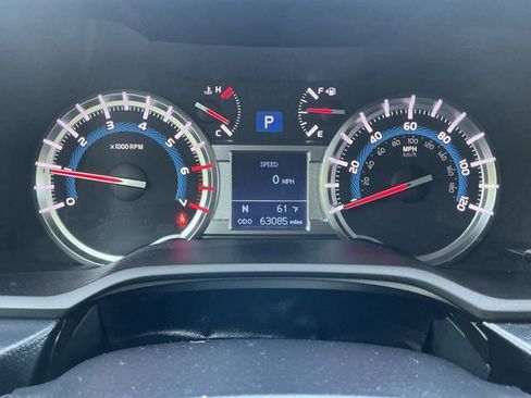 Used 2019 Toyota 4Runner TRD Off-Road Premium AWD/4WD image 18