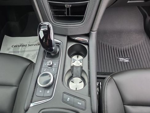 Used 2023 Cadillac XT6 Luxury FWD image 20