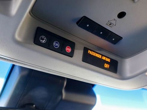 Used 2019 Cadillac Escalade Luxury image 11