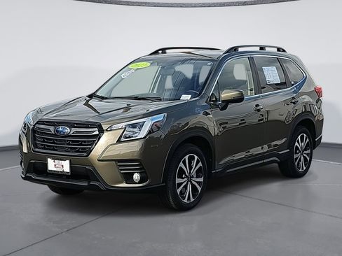 Used 2022 Subaru Forester Limited image 7