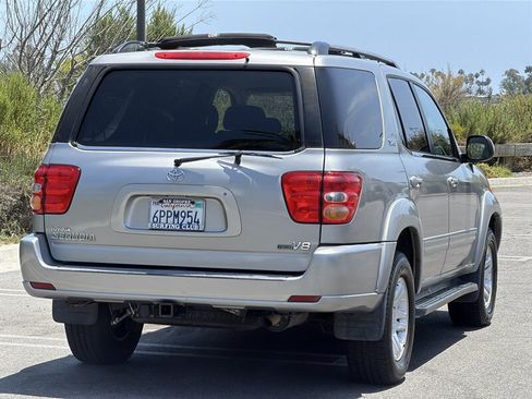 Used 2004 Toyota Sequoia SR5 RWD image 6