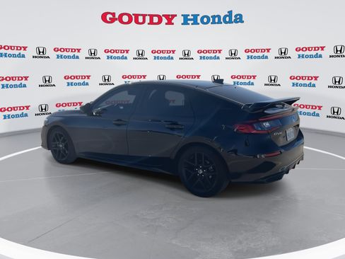 Used 2023 Honda Civic Sport image 6