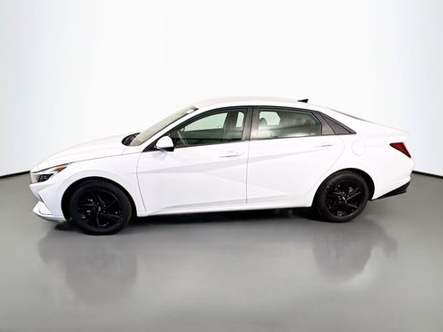 Used 2021 Hyundai Elantra SEL image 6