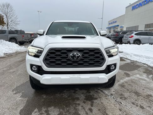 Used 2023 Toyota Tacoma TRD Sport image 8