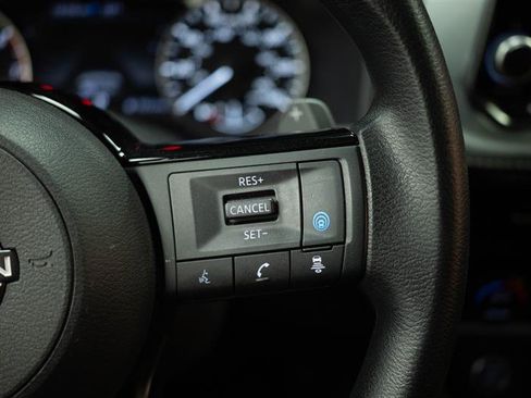 Used 2023 Nissan Rogue SV image 29
