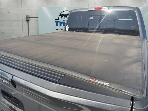 Used 2015 Ford F150 Lariat image 16