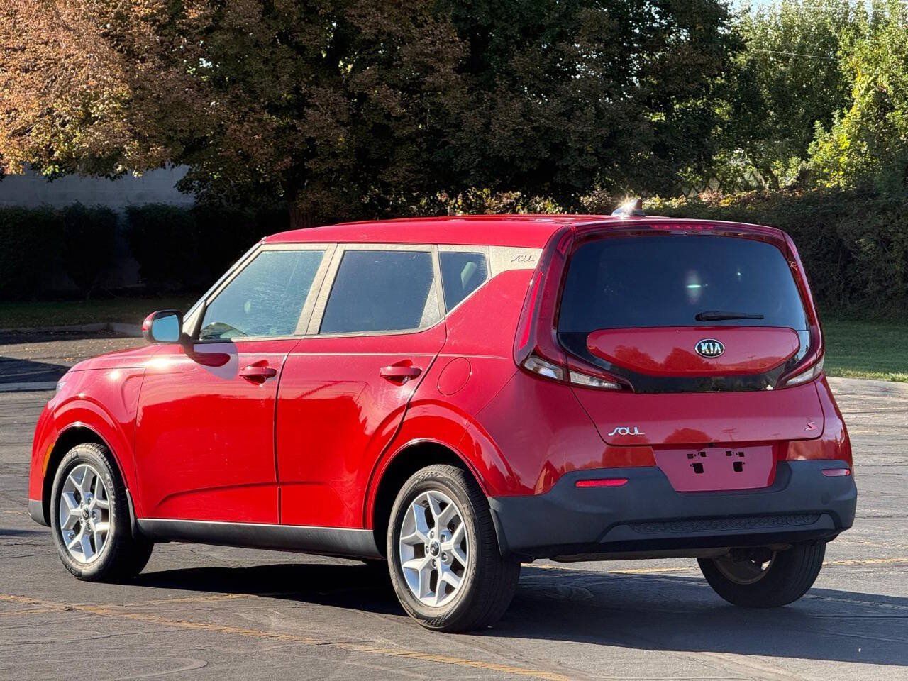 Used 2020 Kia Soul S FWD image 3