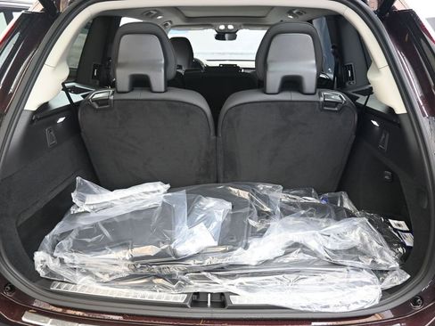 New 2026 Volvo XC90 B6 Plus w/ Protection Package Premier image 19