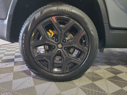 Used 2022 Rivian R1T Adventure AWD/4WD image 12