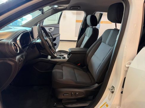 Used 2026 Chevrolet Blazer LT FWD image 27