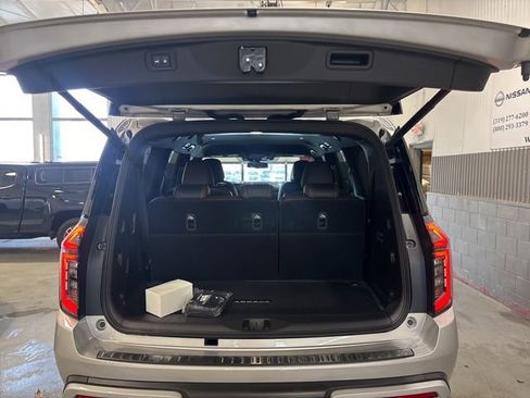 New 2026 Nissan Armada SL image 14